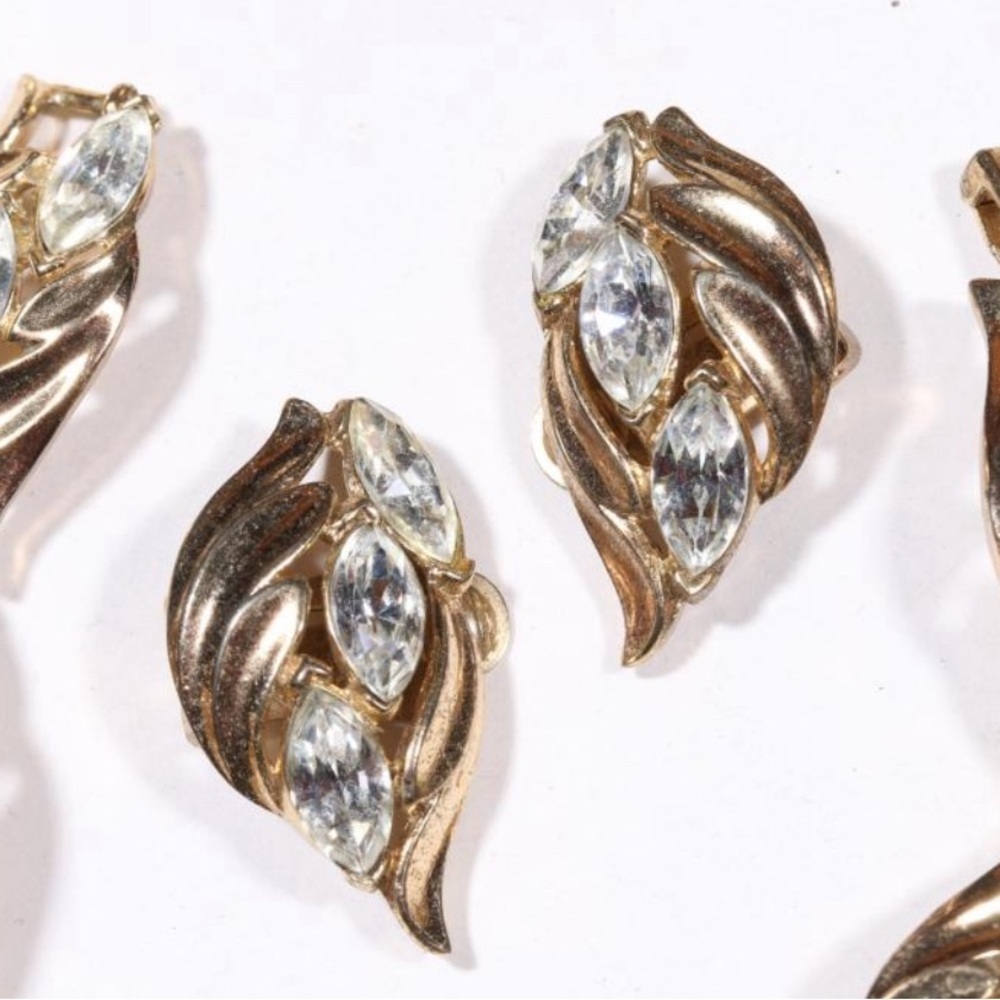Twisted Gold and Silver Necklace and Earrings Set - Picture 2 of 7